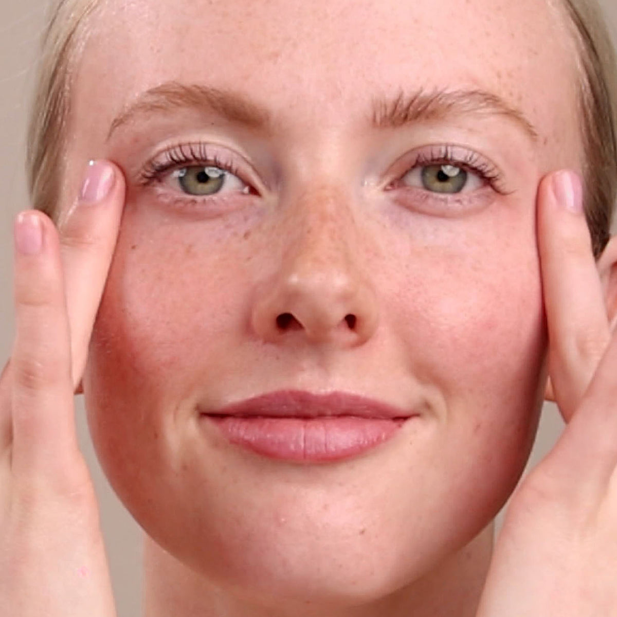 Snow Mushroom Moisture Cloud Eye Cream