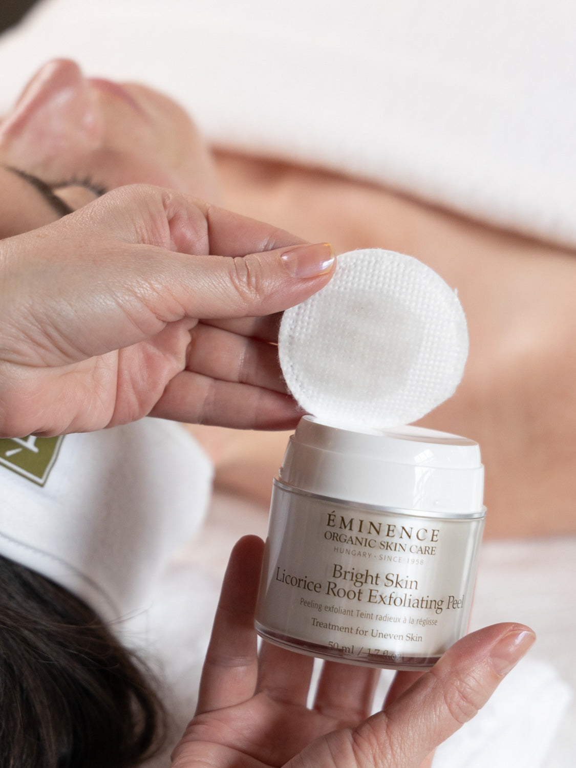 Bright Skin Licorice Root Exfoliating Peel